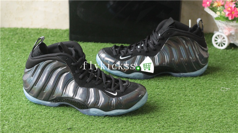 Nike Air Foamposite One Hologram